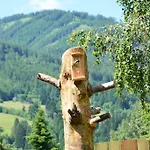 Haus Santorum